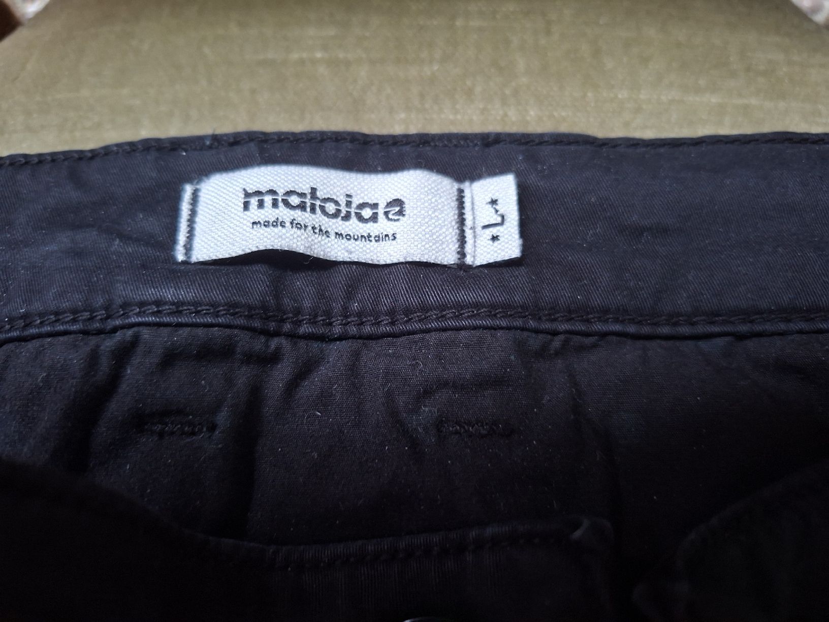 Maloja Hosen: schwarze kurze Damenhose – Gebraucht aus St. Gallen von Bigon 3