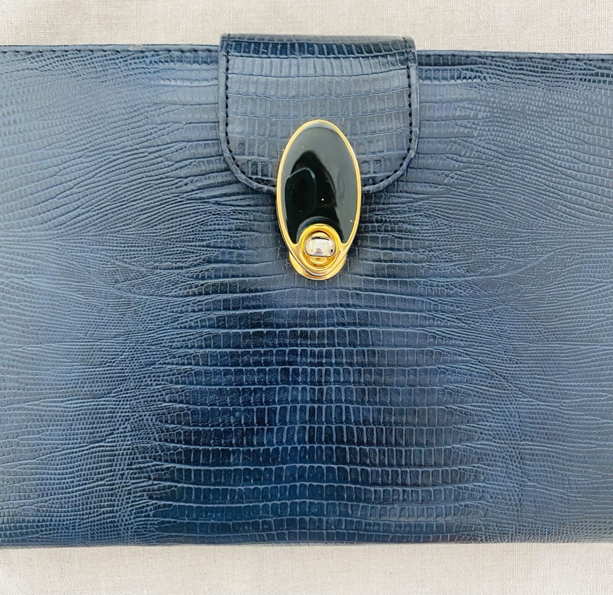 Borse da donna: Pochette en cuir blue marine – Usato da Clarens venduto da Piluka 1