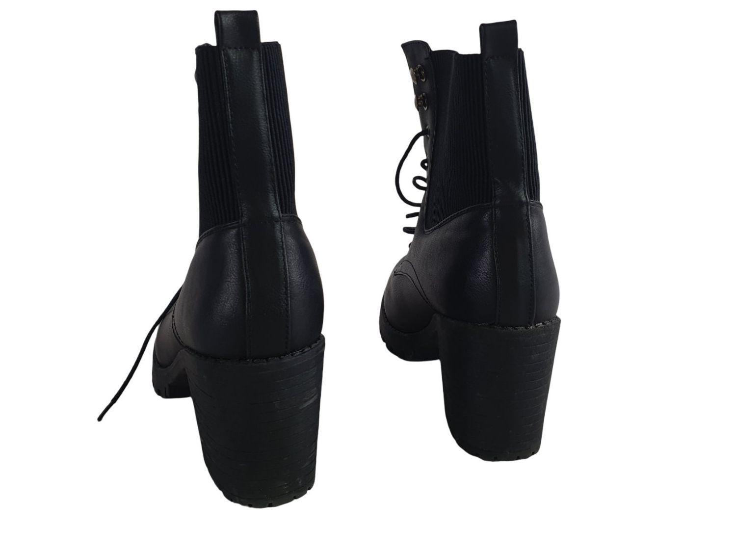 Scarpe da donna: Stiefeletten Schwarz – Usato da Wangen b. Olten venduto da Restwert_Wangen 2