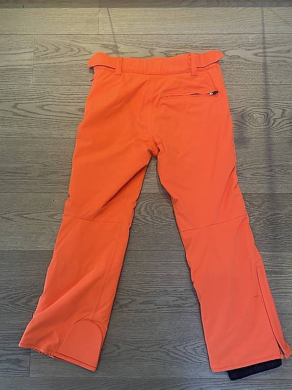 Pantalons: Pantalon ski Descente Swiss ski – D'occasion à Vandoeuvres par mar_gk9x 1
