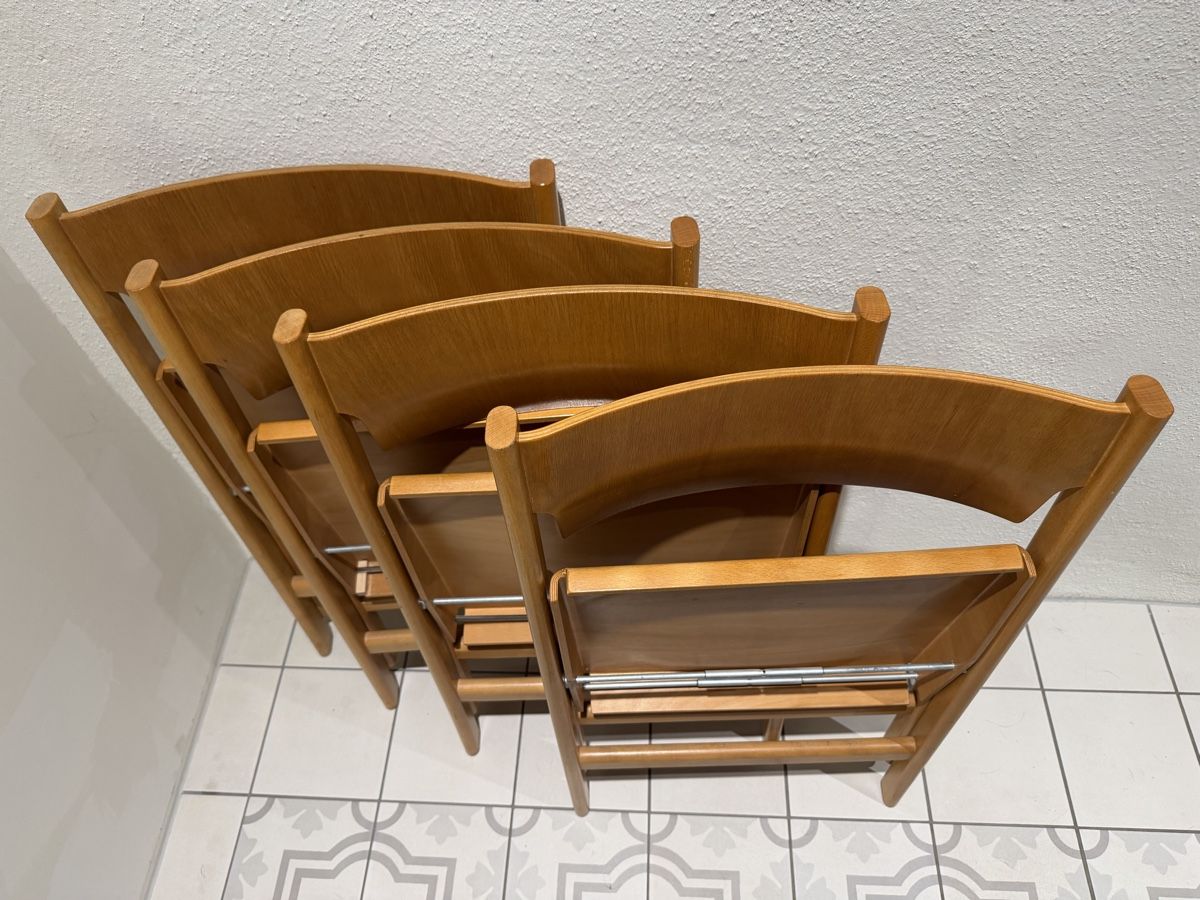 Eichenberger Stühle: 4 Designer Klappstühle von Hans Eichenberger – Gebraucht aus Wiedlisbach von Fine-Arts 2