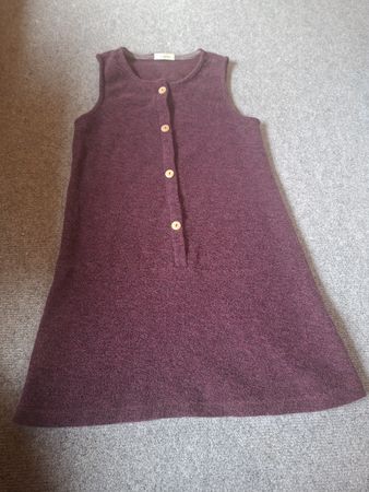 Kleid Waschbär Schurwolle violet Grösse 134/140