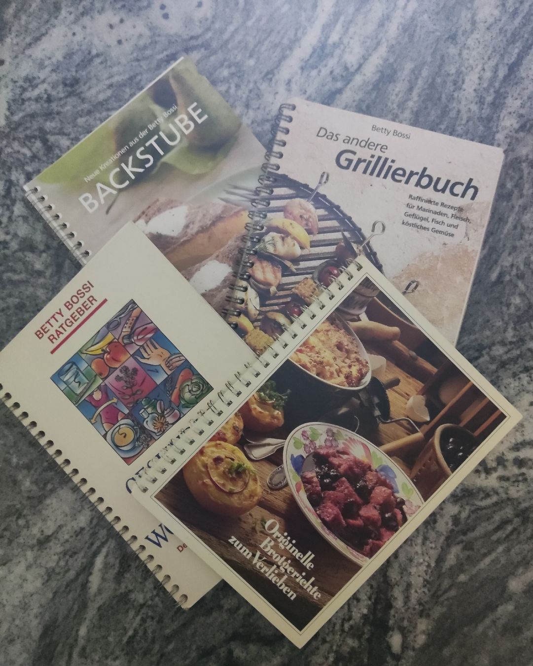 Libri: Lot Kochbücher – Usato da Chur venduto da Nisami