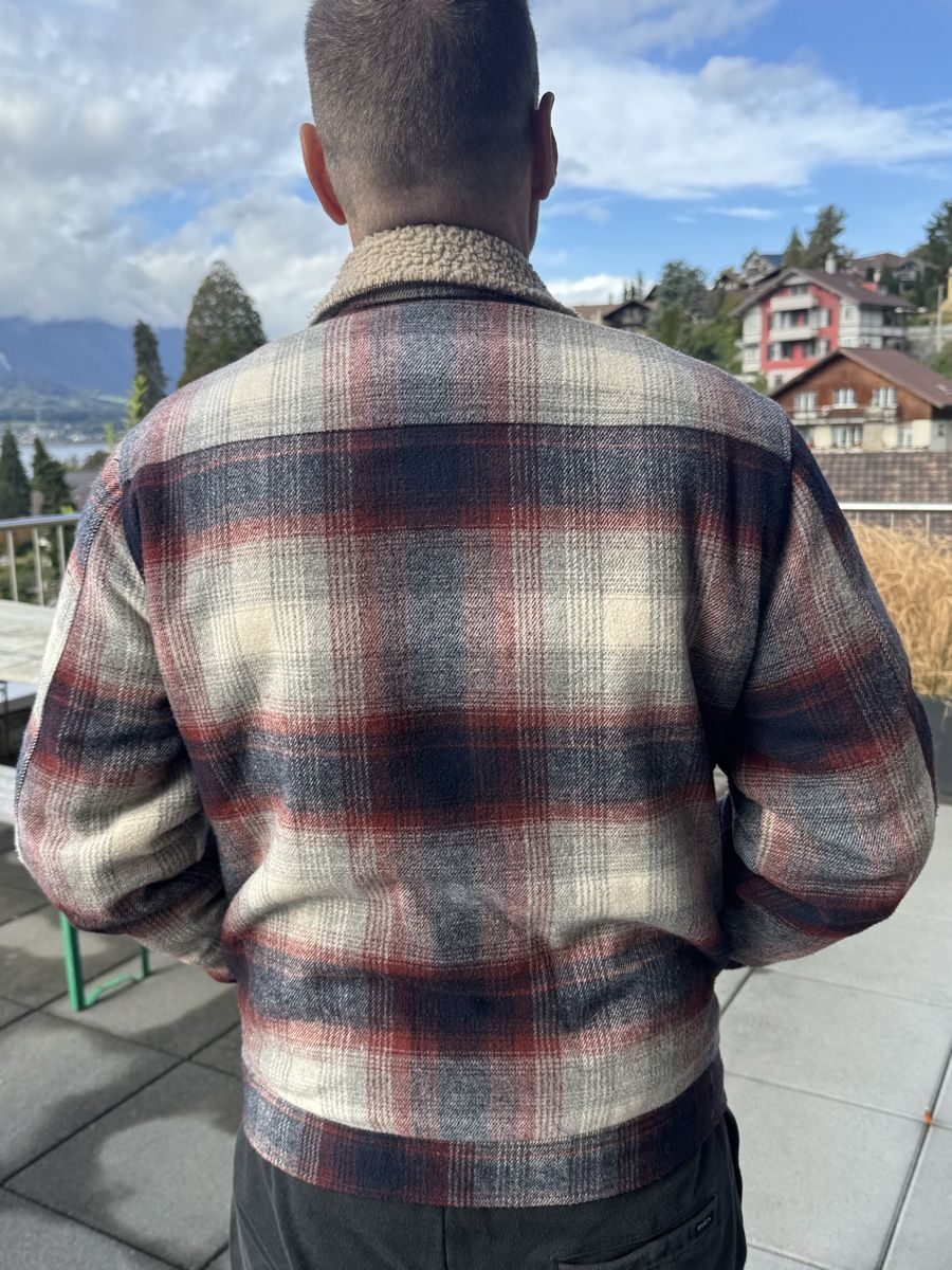 Billabong Vestes: Billabong Jacke kariert mit Teddyfutter gebraucht – D'occasion à Oberhofen Thun'see par Poleeto 1