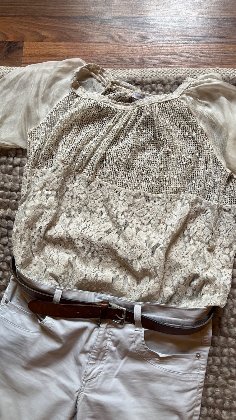 Lotti di vestiti: Capri Hose mit 2 – Usato da Balsthal venduto da wasserente