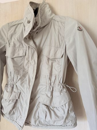 Veste Moncler type saharienne beige taille 2 bon état