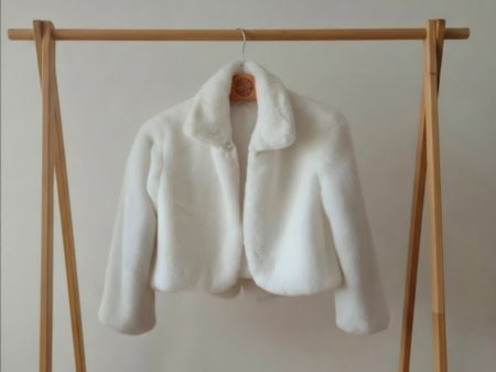 Elegante Kunstfell Jacke Gr. 36 (S/M) | Weiss / Hochzeit