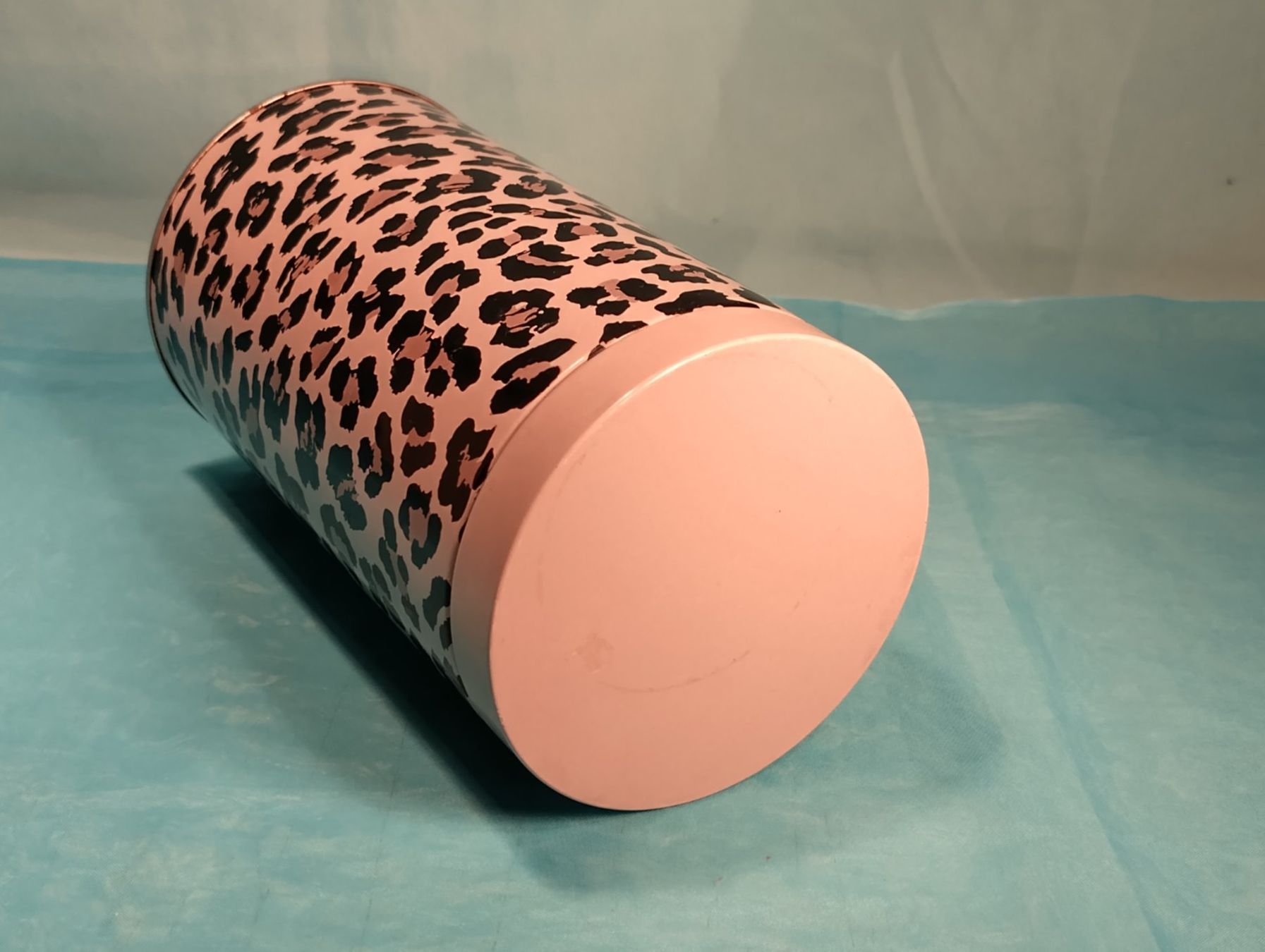 Altro in Decorazioni & Accessori: Blechbüchse, Leopardenmuster – Usato da Bellach venduto da JingleCherry 1