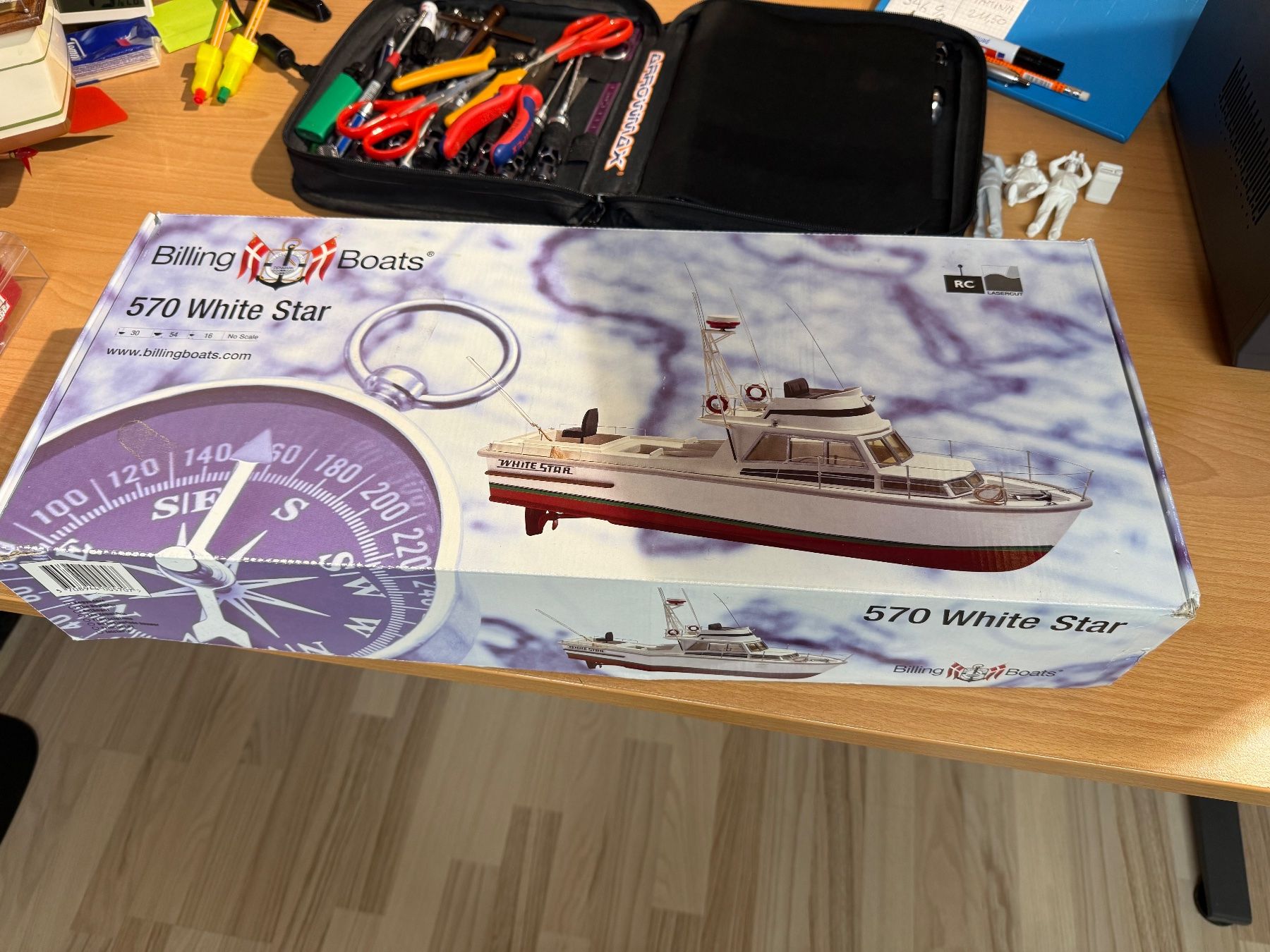 RC Kits de montage: 570 White Star – D'occasion à Linden par Helifreak81