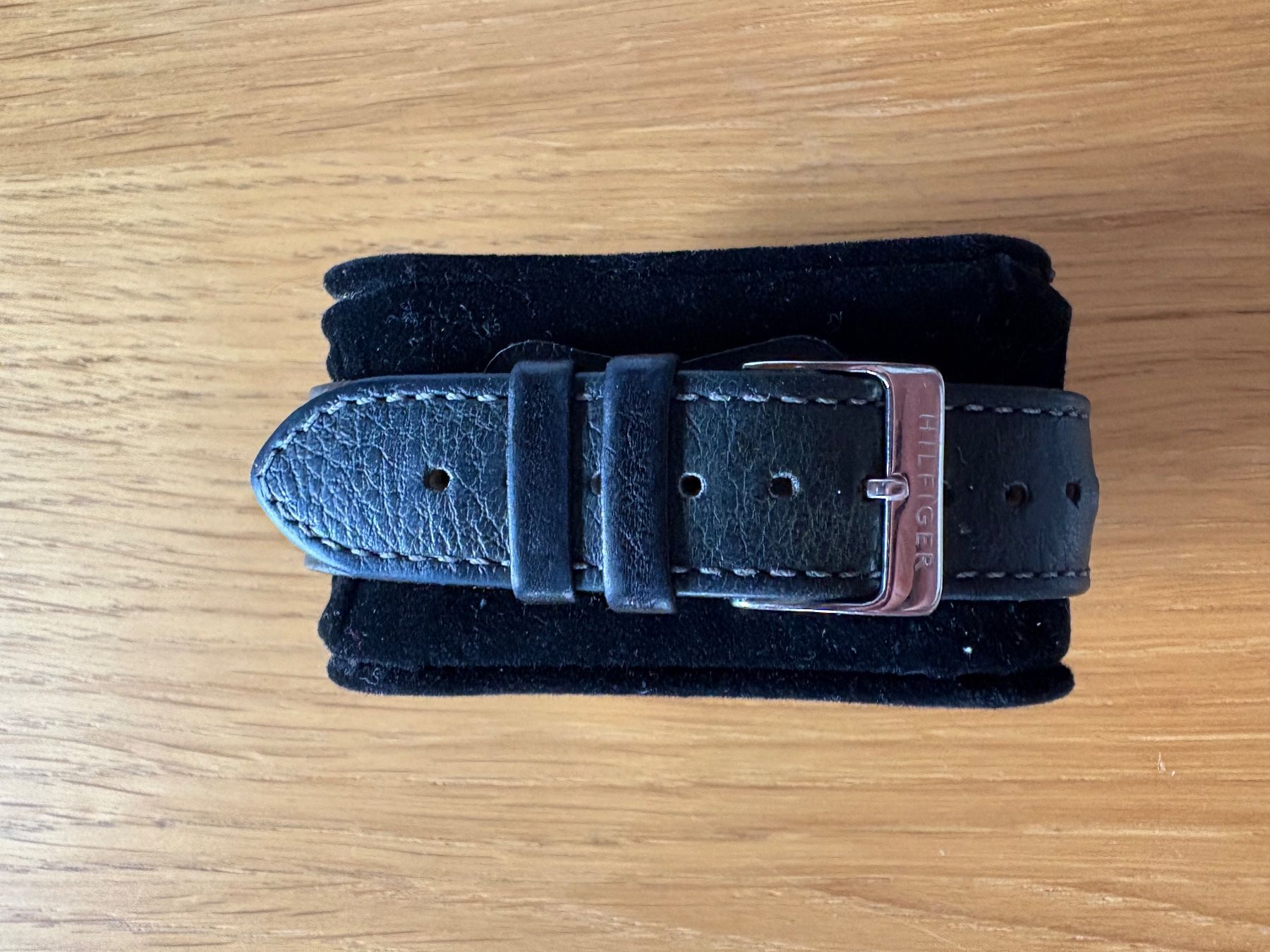Tommy Hilfiger Orologi: Tommy Hilfiger Uhr – Usato da Mauren TG venduto da smi_v8m5 1