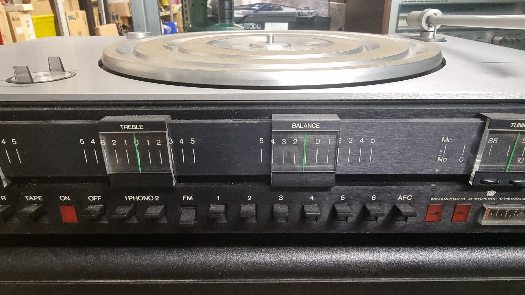Bang & Olufsen Tourne-disques: B&O Beocenter 3500 – Défectueux à Schöfflisdorf par Silvervintage.CH 7