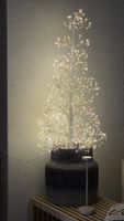 LED-Lichterbaum von STT weiss H120 cm mit Standfuss! Top