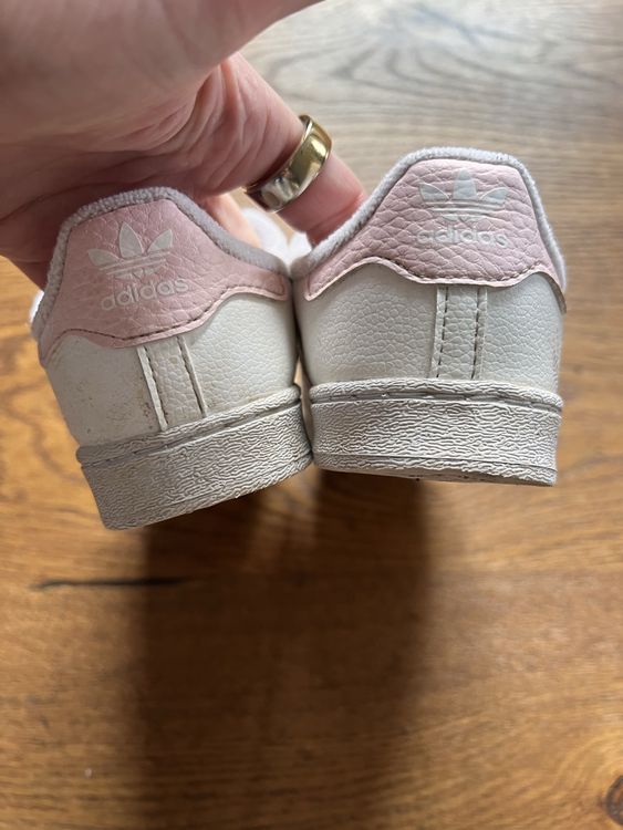 Adidas Scarpe per ragazze: Adidas Superstar Sneaker, Gr.26 1/2, weiss / rosa – Usato da Luzern venduto da Natalie_Ily8 2