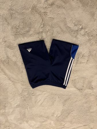 Blaue Adidas sporthose