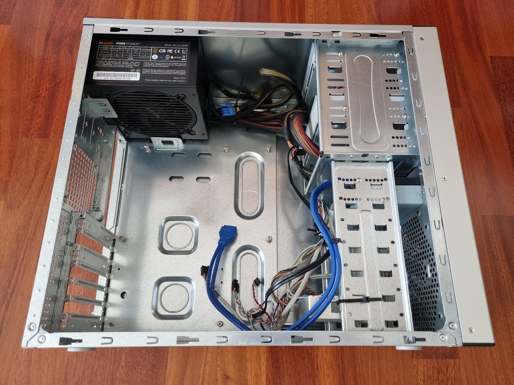 Custodie: Desktop-PC Gehäuse, silber, inkl. leisem beQuiet!-Netzteil – Usato da Sursee venduto da thjentzsch 5