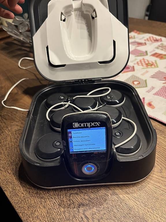Appareils de massage: Compex Sport 6.0 – D'occasion à Castel San Pietro par sab_kdt9