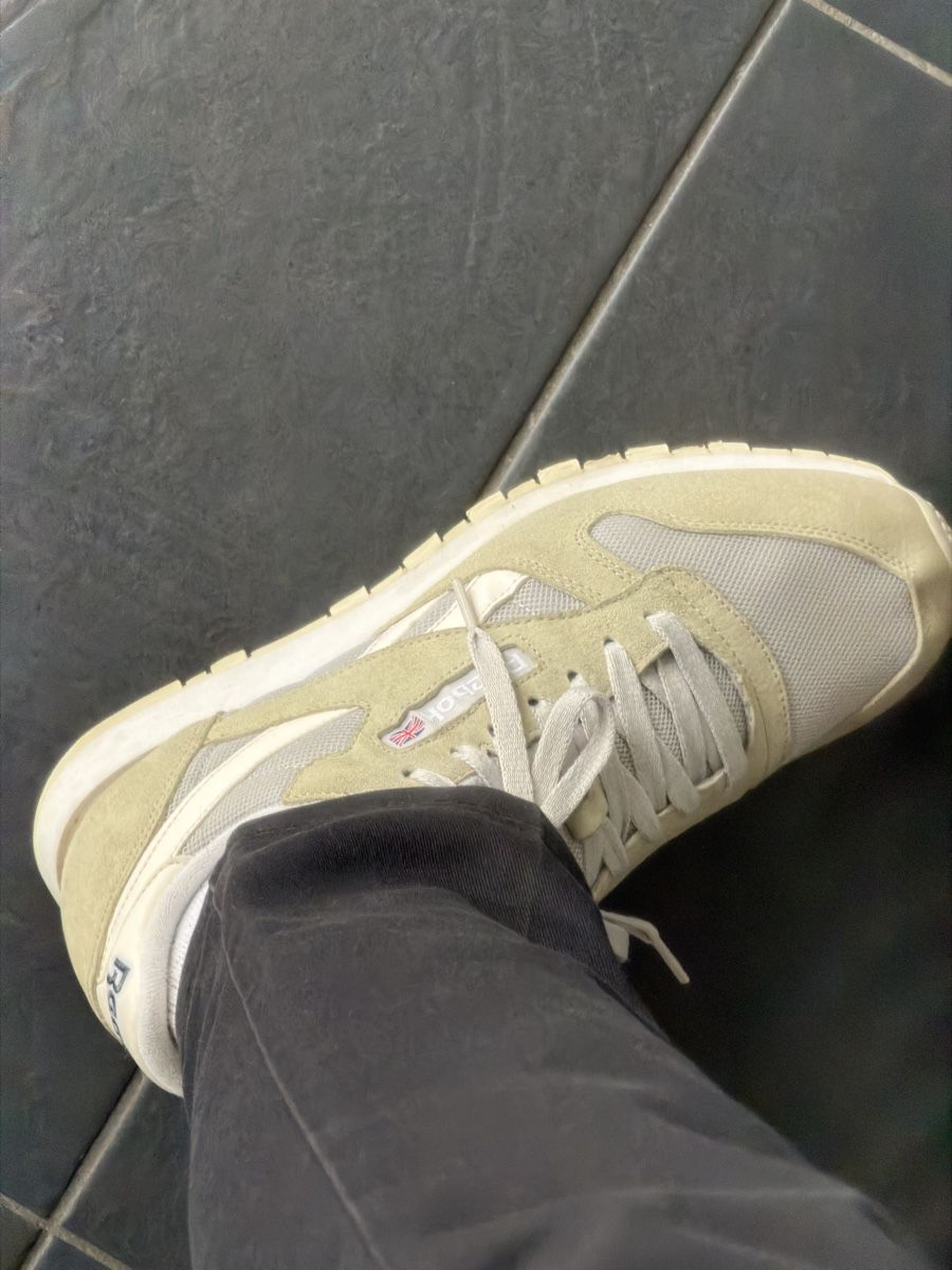 Reebok Scarpe da uomo: Reebok Classic Grey 👽 – Usato da Boudry venduto da LuigiLoot 1