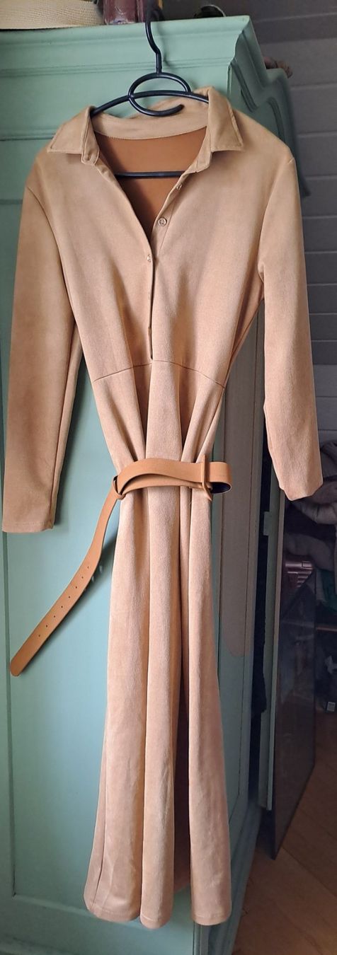 Vestiti: Robe longue vintage en suédine – Nuovo (secondo la descrizione) da Delémont venduto da nan_8by9