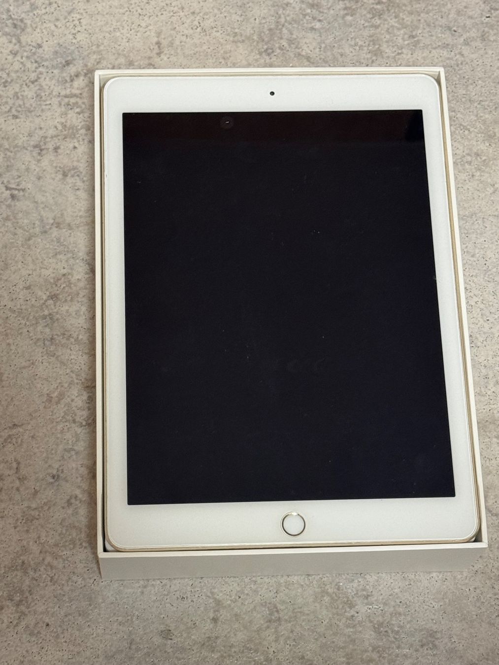 Apple Tablet PC: iPad Air 2 64 GB  Wi-Fi – Usato da Kaiseraugst venduto da Drasa