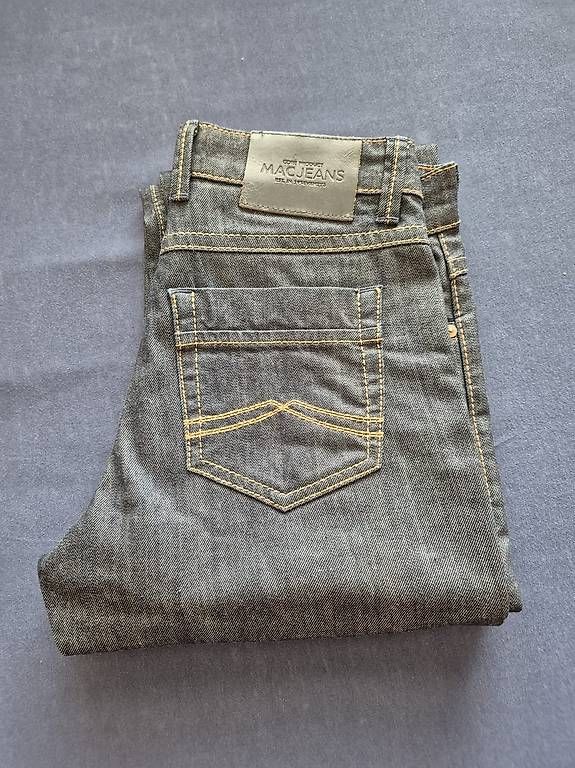 Jeans: Mac Jeans  – Gebraucht aus Heimisbach von dstli