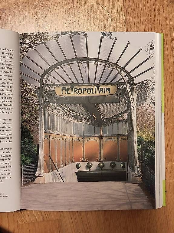 Libri: Geschichte des Designs - Überblick über Designgeschichte – Usato da Rorschacherberg venduto da c_v_nh92 3