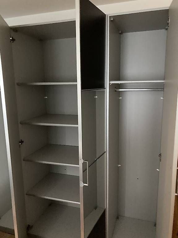 Schränke: Kleiderschrank – Gebraucht aus Ebikon von rog_pkt2 1