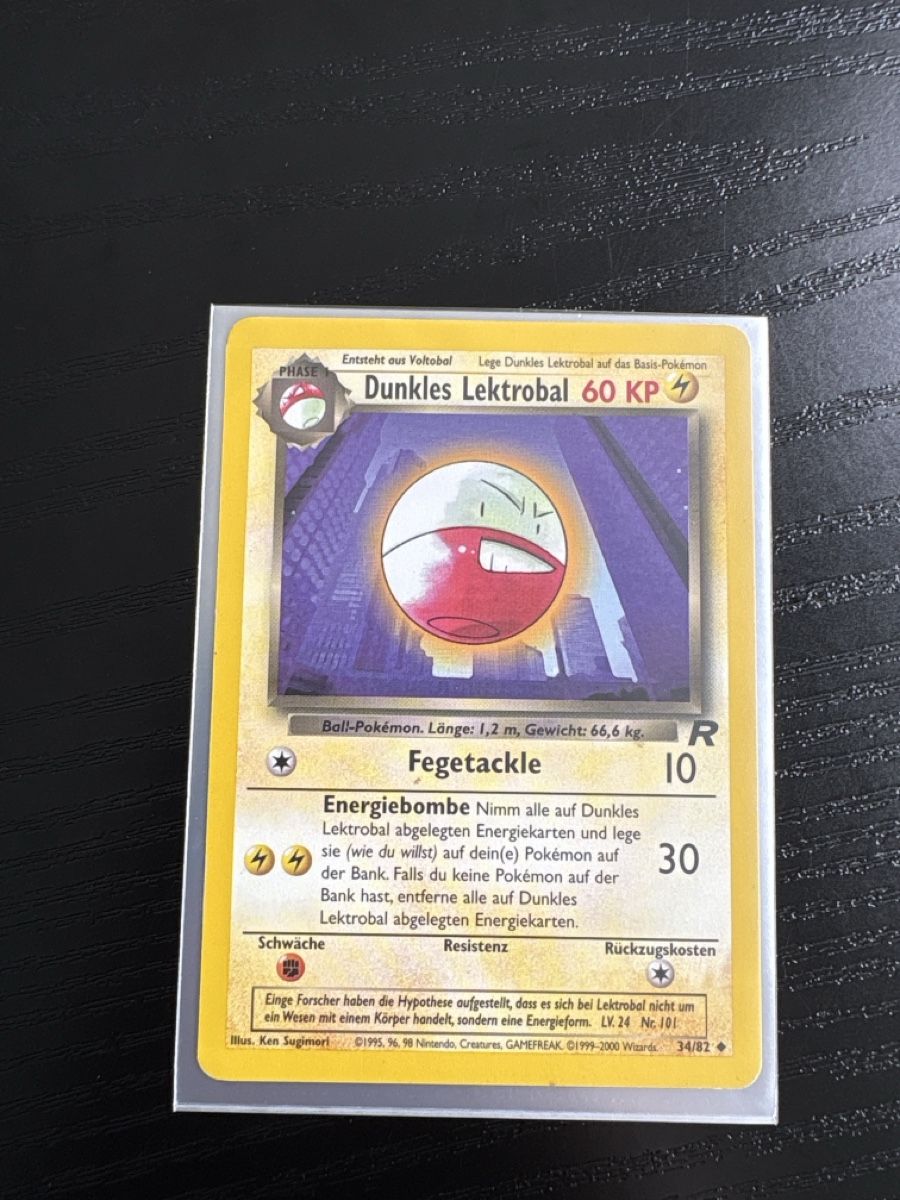 Pokémon Carte collezionabili: Dunkles Lektrobal 34/82 Deutsch – Usato da Wettingen venduto da Dario914