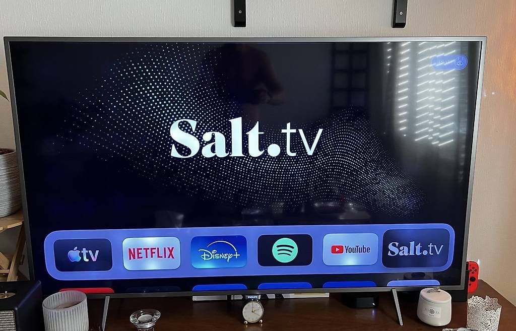 Televisori: Philips 65 4K Ambilight Smart TV  – Usato da Lausanne venduto da dia_xs9l 2