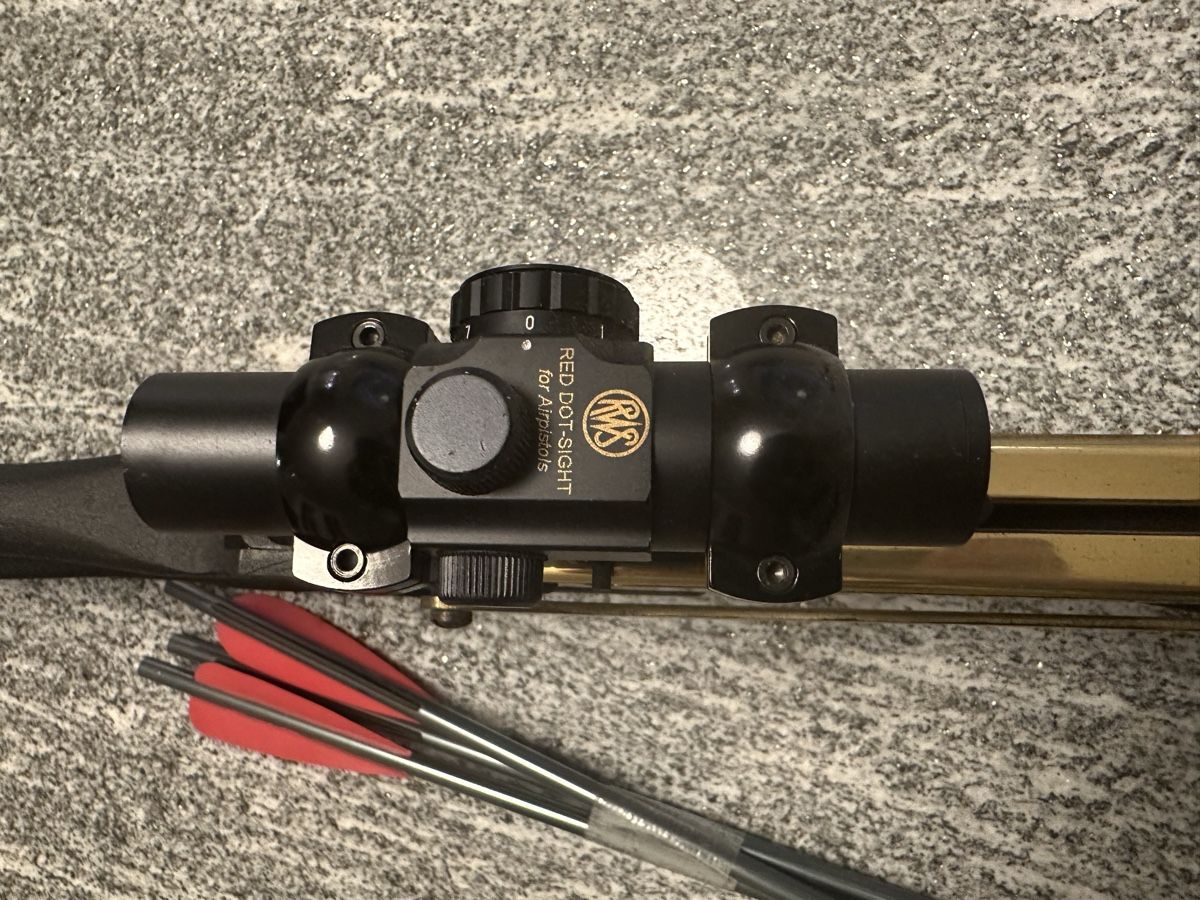 Tiro con l'arco: Barnett Commando Armbrust mit Leuchtpunktvisier – Nuovo (secondo la descrizione) da Bern venduto da der_karl 2