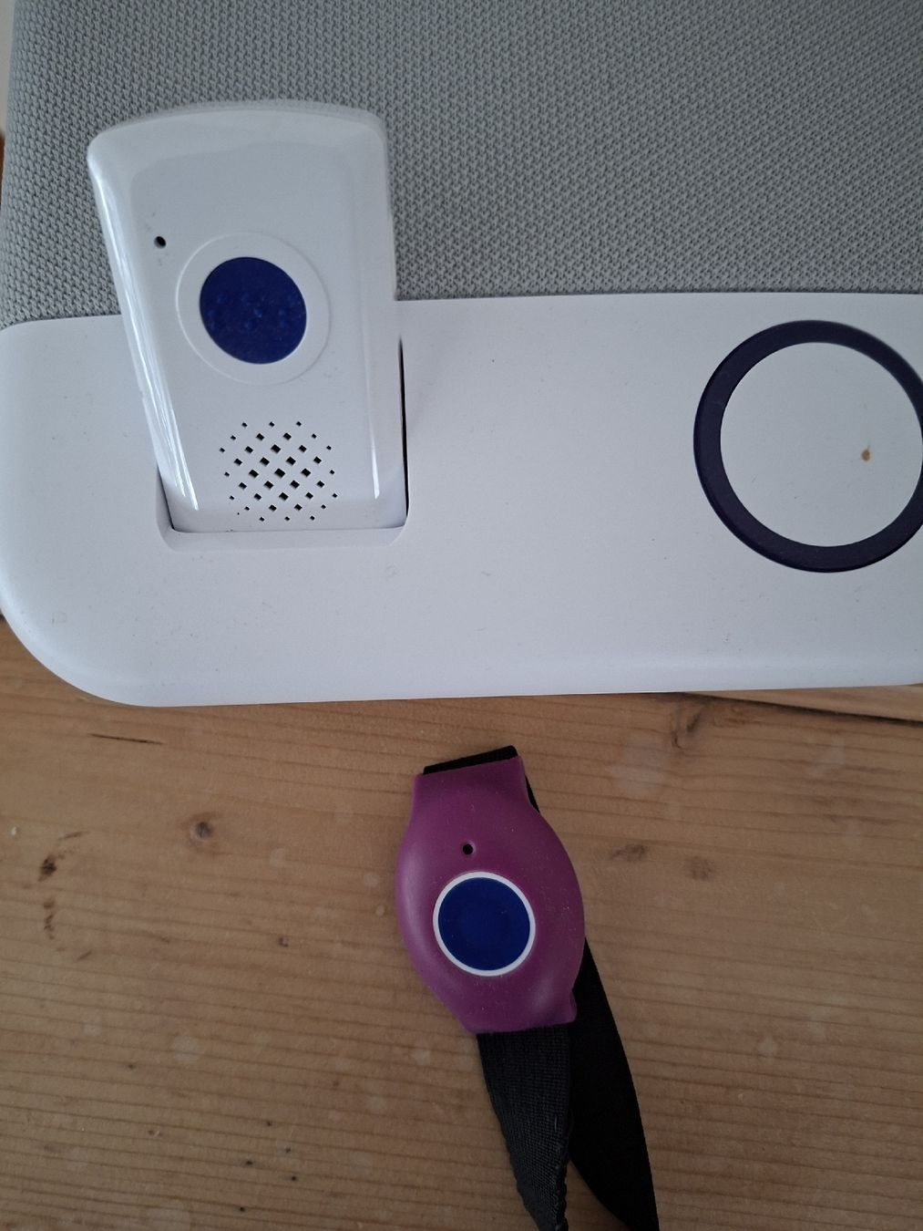 Téléphones: SmartLife Care Notruf – Neuf (Voir description) à Oetwil am See par Barclay64 2