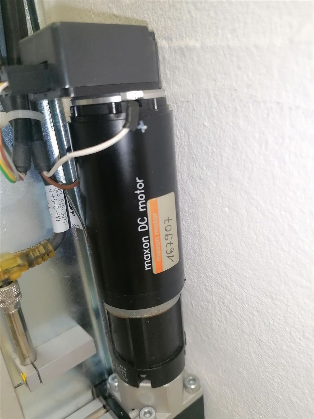 Tutte le macchine: 3 - Achsen Roboter  50cm x 42cm x 52cm – Usato da Niederdorf venduto da LeptonAG_Labor 6