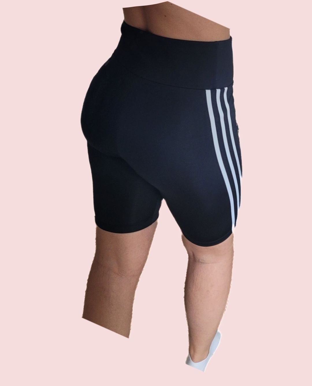 Adidas Leggings: ADIDAS Short noir - Taille 38 – Nuovo (secondo la descrizione) da Genève venduto da Tanaa_12 1