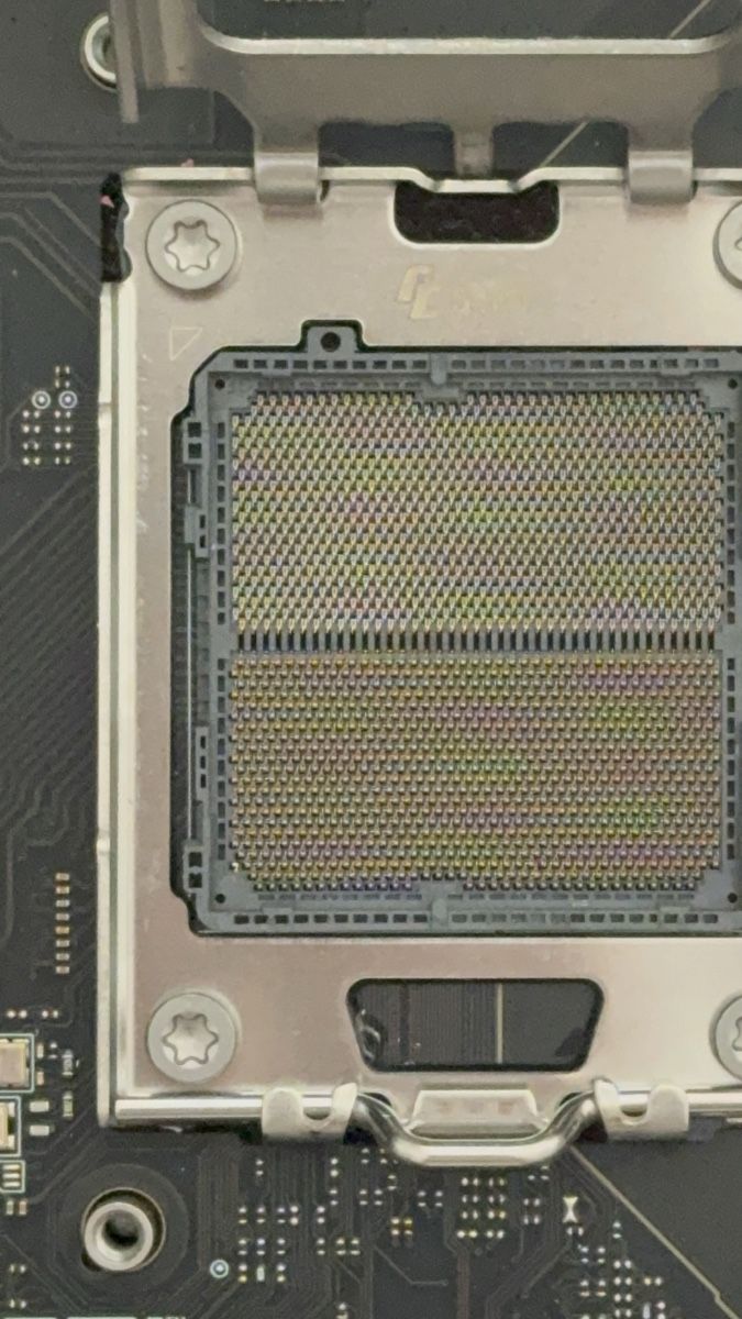 MSI Schede madri: MSI X870E Tomahawk - Defekt! – Difettoso da Sirnach venduto da sirnach.uni 1