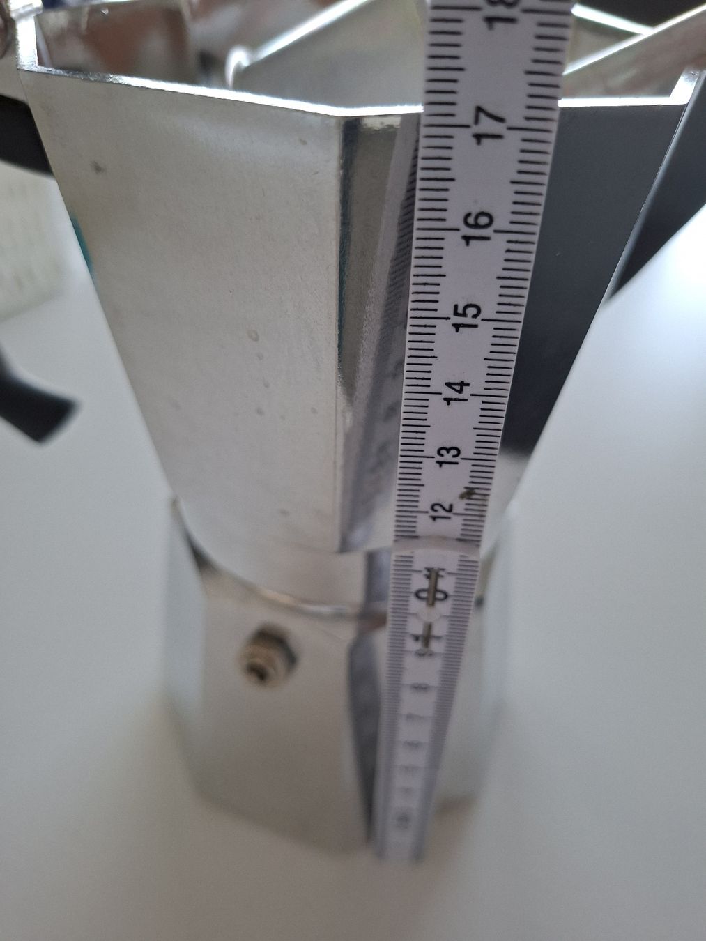 Bialetti Macchine per caffè & Macchine per espresso: Moka Express Bialetti – Usato da Gelterkinden venduto da kar_6bjd 3