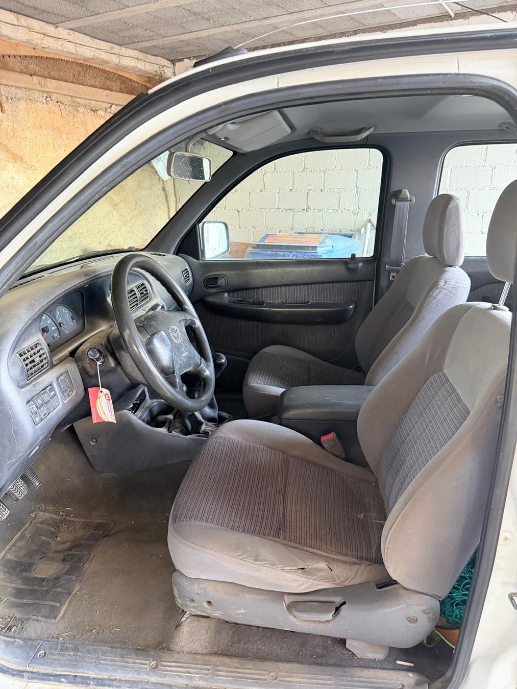 Mazda Autos: Pickup Mazda B 2500 – D'occasion à Schneisingen par Siloblitz 5