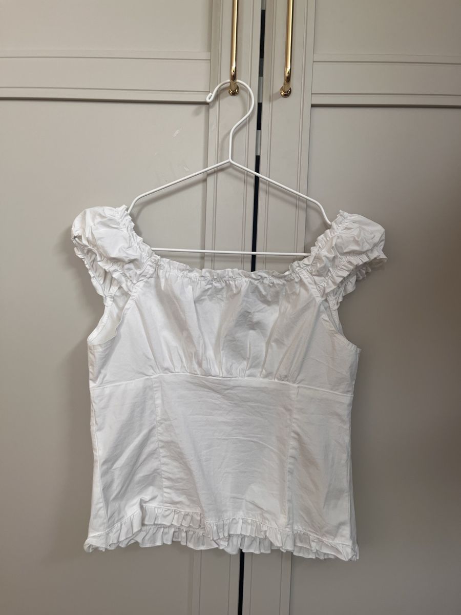 Brandy Melville Tops: Top Brandy Melville  – Gebraucht aus Neudorf von wen_9jfq 1