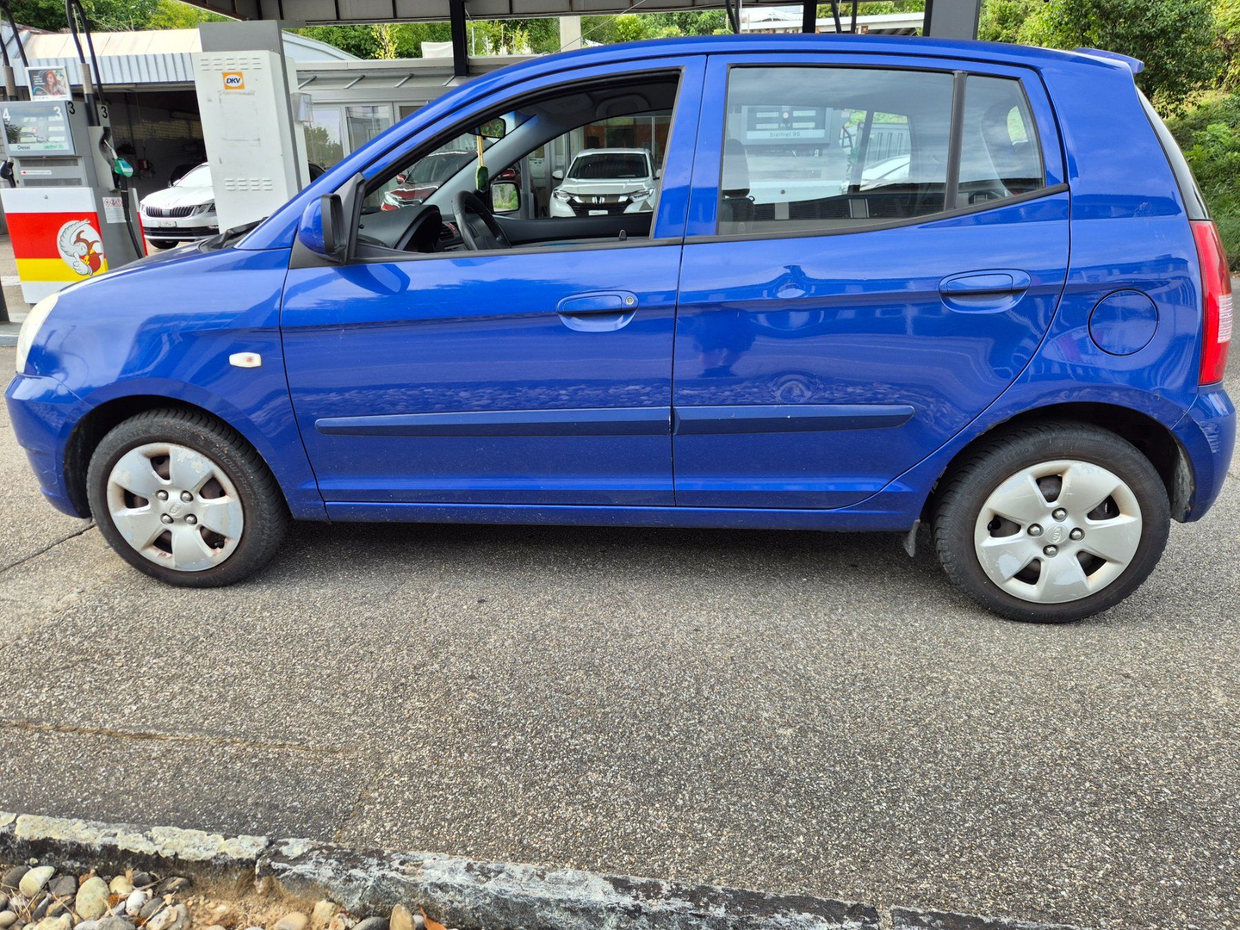 Kia Automobili: Kia Picanto 1.0 Automat – Usato da Grenchen venduto da Andreeandr 3
