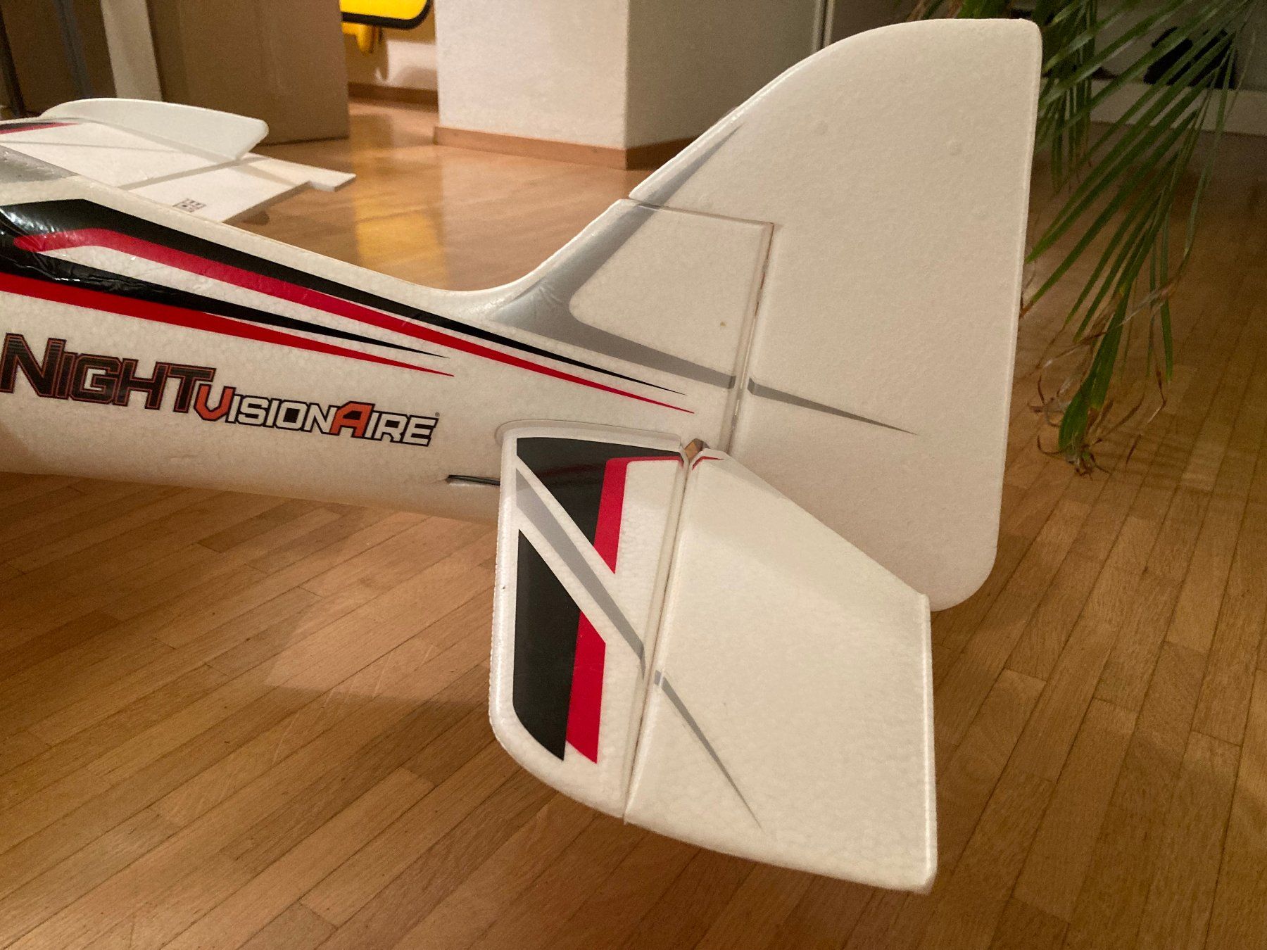 E-Flite Modellismo RC: E-flite NIGHT VisionAire – Usato da Glattfelden venduto da Trailmaniac 3