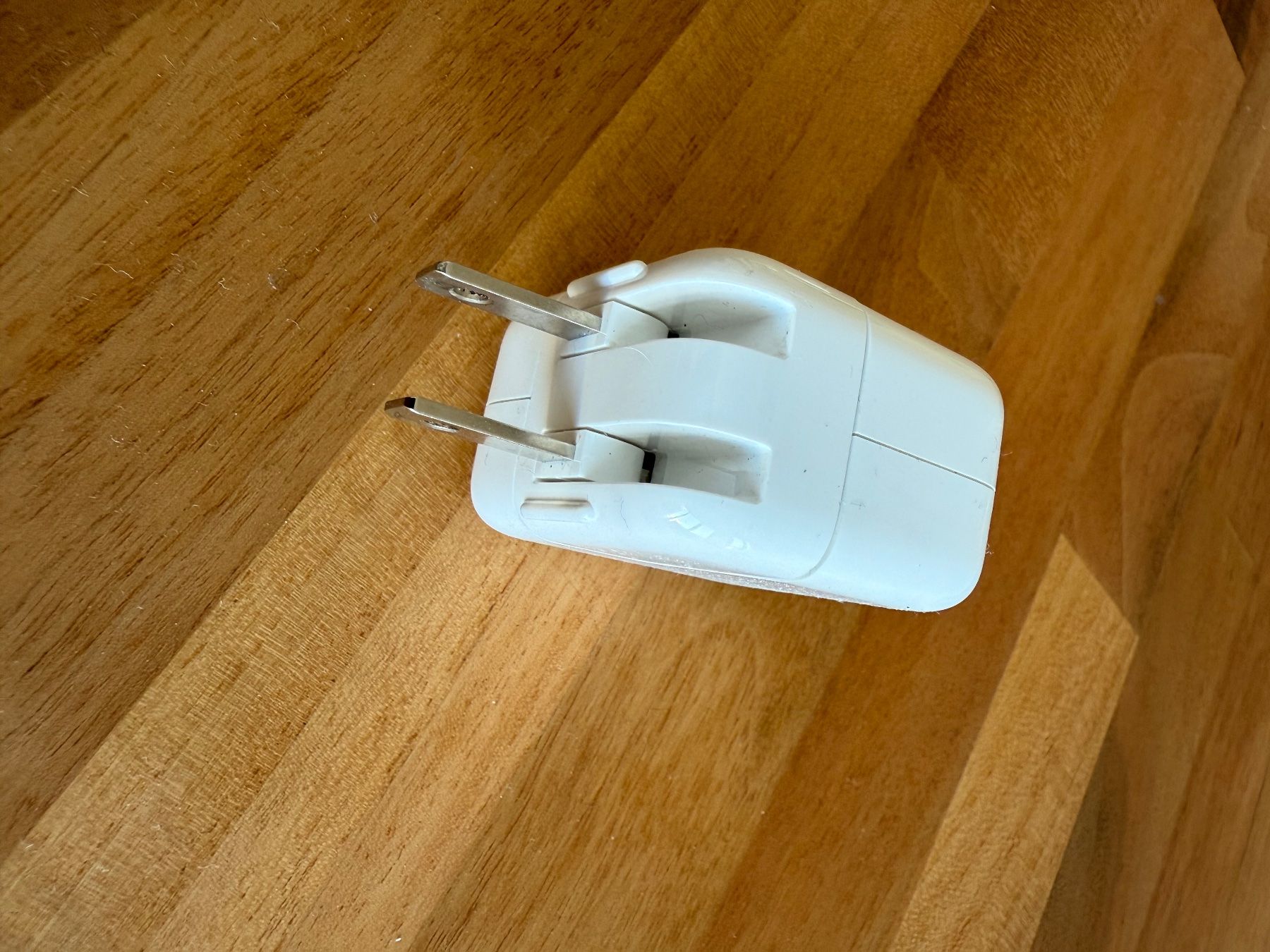 Apple Laufwerke & Adapter: Original Apple 12W USB Power Adapter (US Version) – Gebraucht aus Baar von s-nadine 1