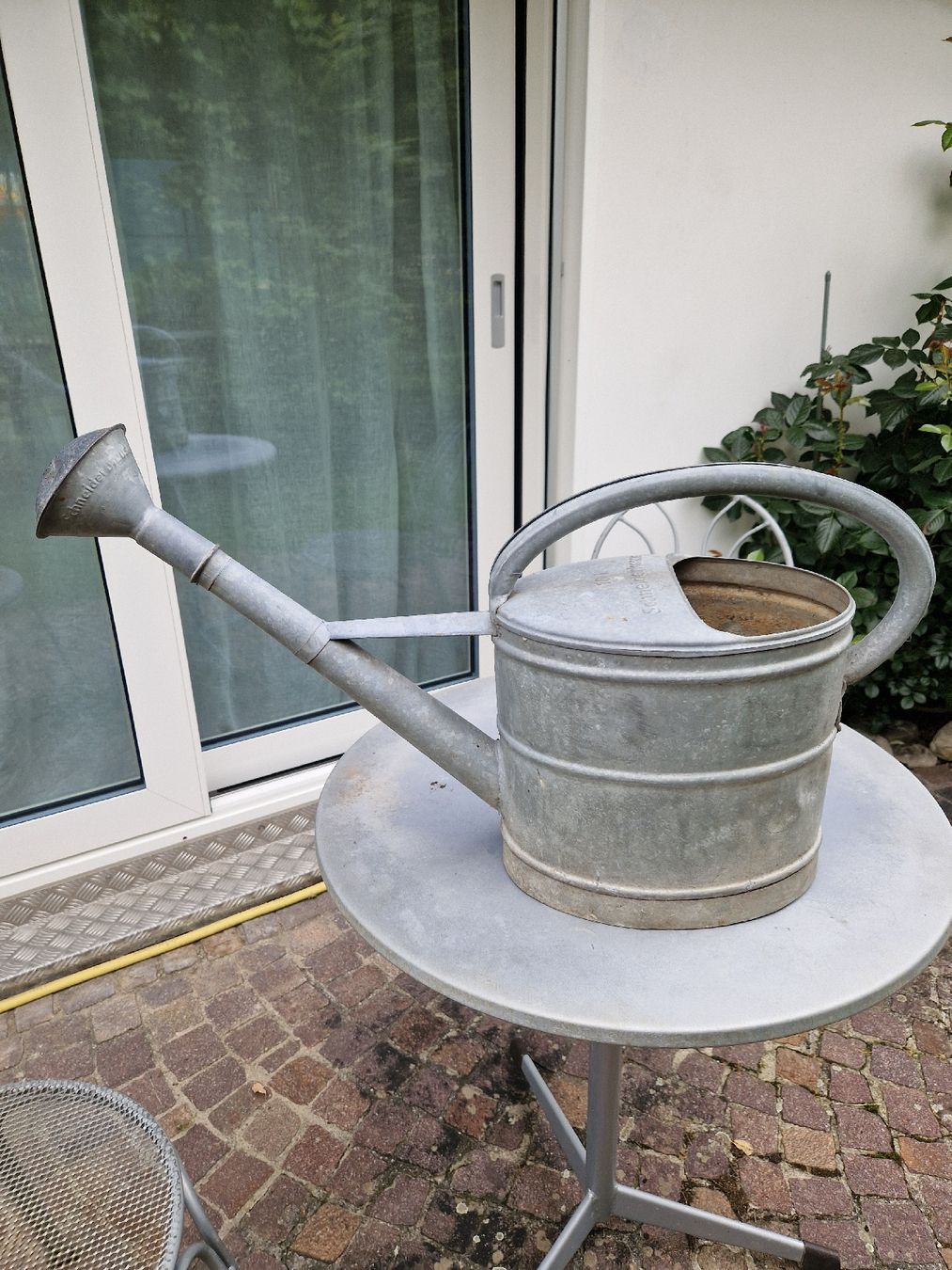 Bewässern & Giessen: Giesskanne Blech 10Liter – Gebraucht aus Mörigen von  5