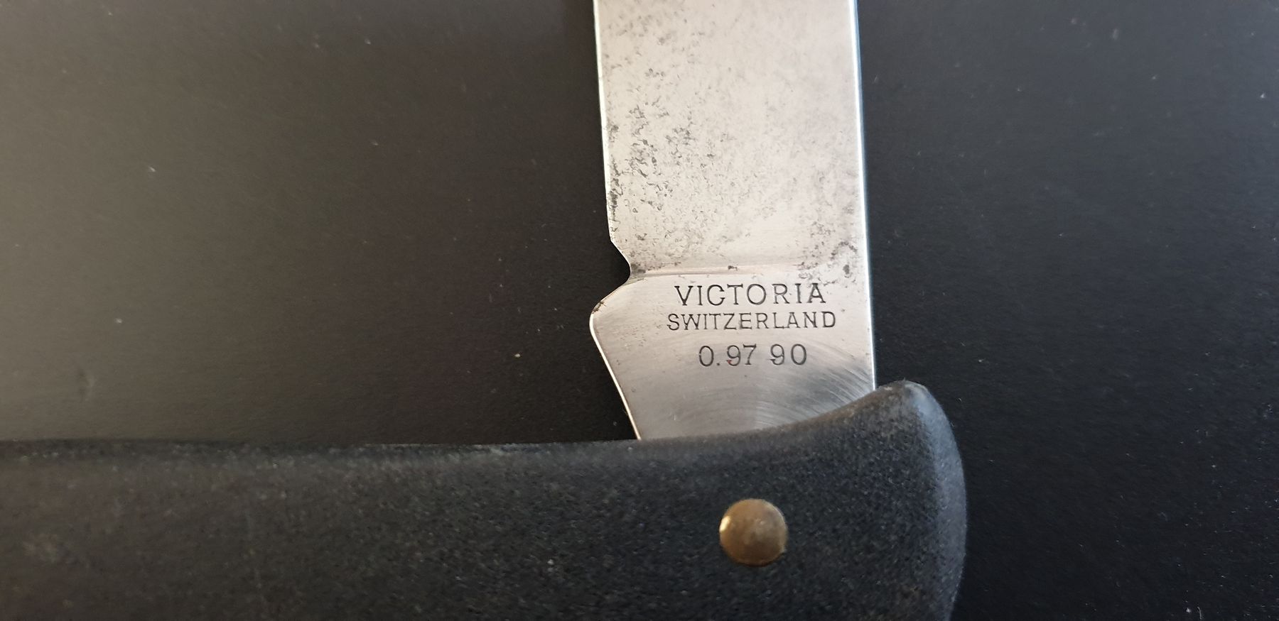 Victorinox Accessori: VICTORIA COUTEAU SERPETTE /Messer – Usato da St-Sulpice VD venduto da Miwix 2