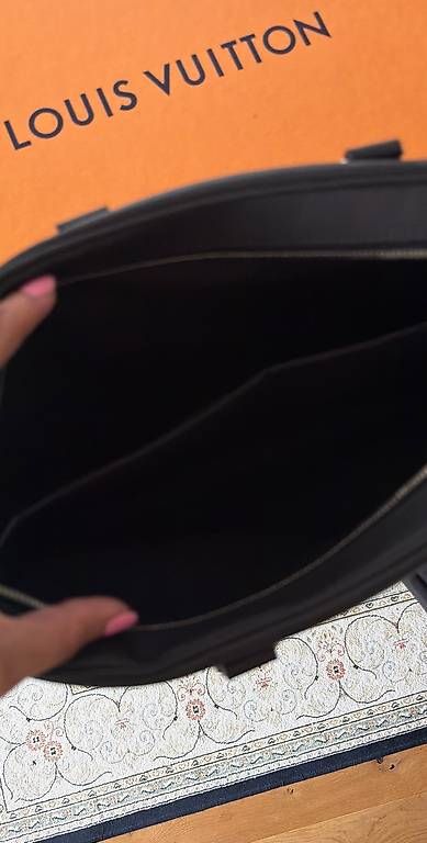 Louis Vuitton Valigie & Borse: Louis Vuitton Aktentasche schwarz NEU – Usato da Seewen SZ venduto da Gfresh 1