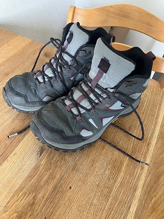 Scarpe da donna: Merell Trekkingschuhe Gr. 39 – Usato da St.Gallen venduto da Silvana1234