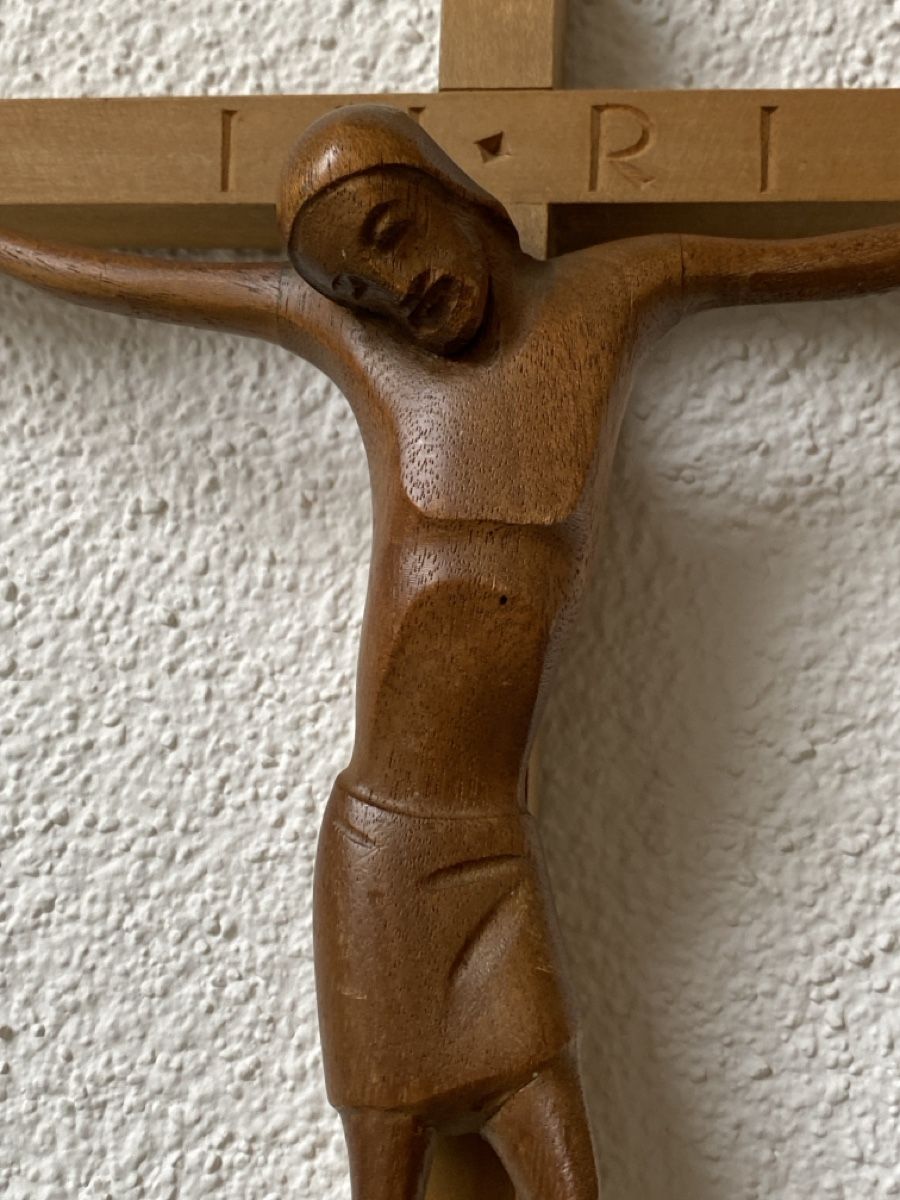 Sculture & Statue: Kruzifix aus Holz, geschnitzt. – Usato da Biberist venduto da Momo33 1