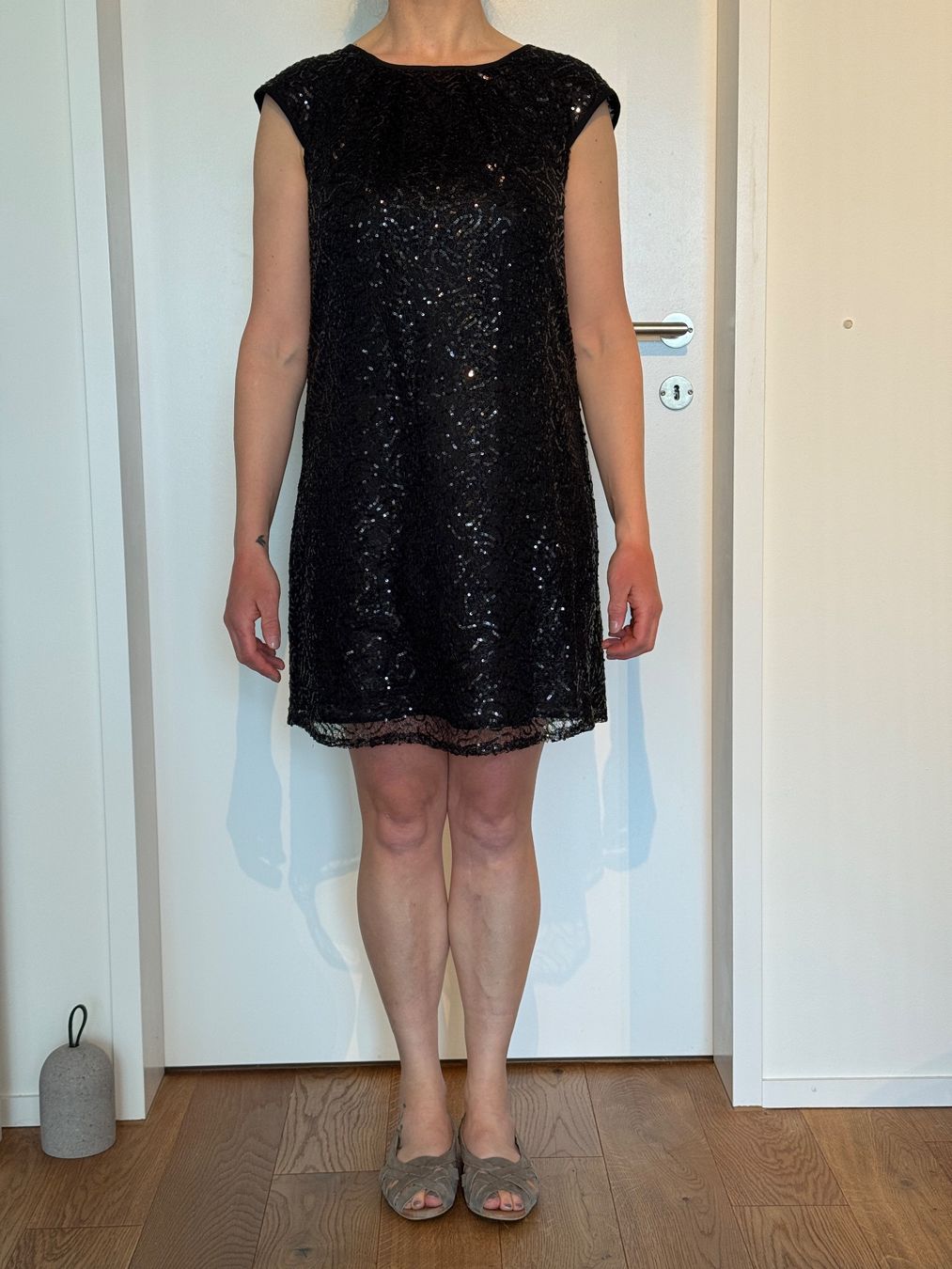 Mango Kleider: Kleid, Paillettenkleid – Gebraucht aus Bassersdorf von Martinaabegg 3