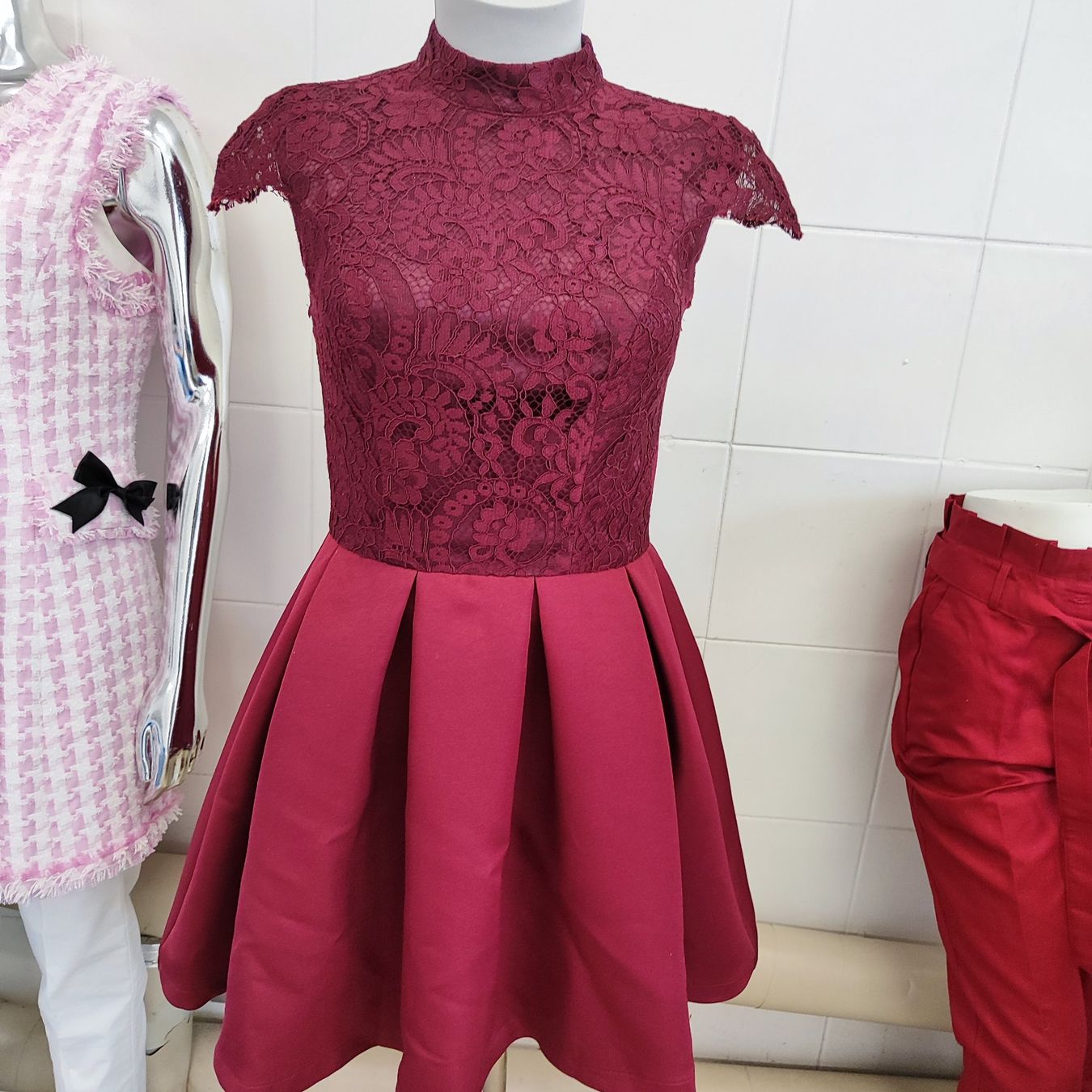 Vestiti: Rubin bordo kleid Gr 8 – Usato da Langnau am Albis venduto da Judithsebi 2
