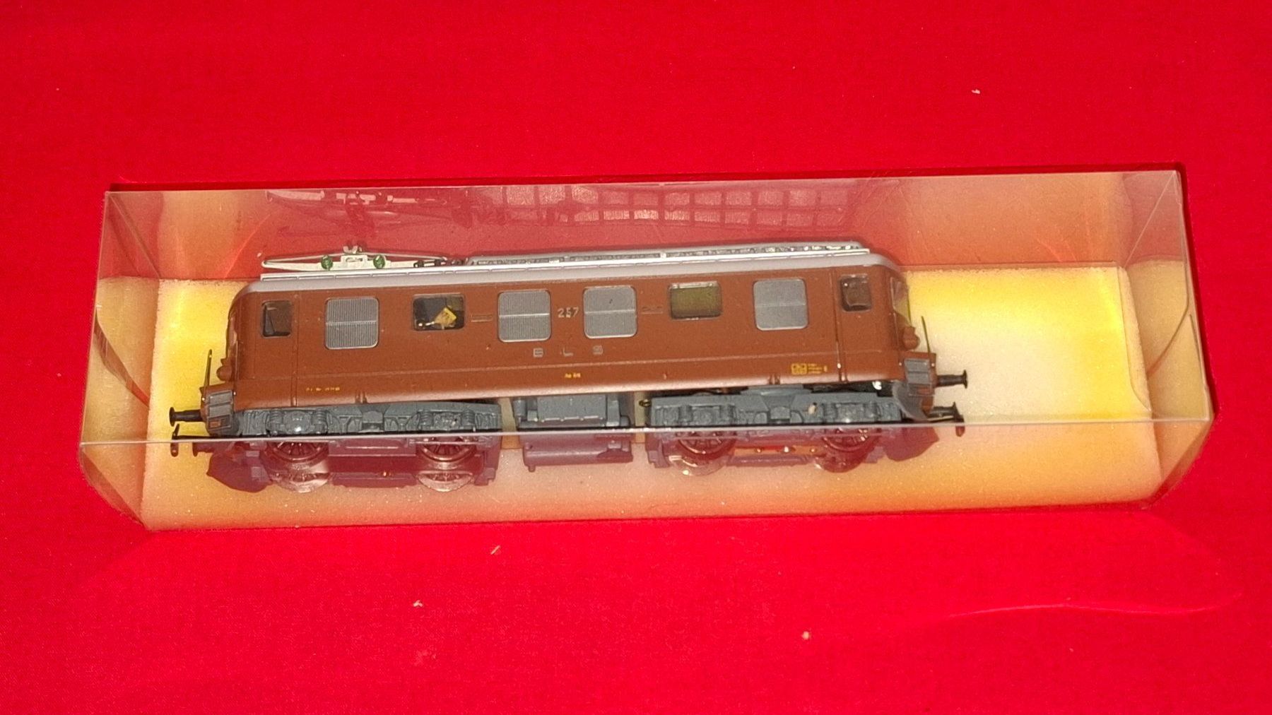 Hag Modelleisenbahnen: HAG : Ae 4/4 der BLS ,DC – Gebraucht aus Märwil von Siebenzipfel 3