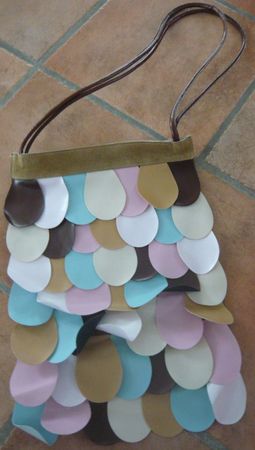 Damentasche / Handtasche / Tasche