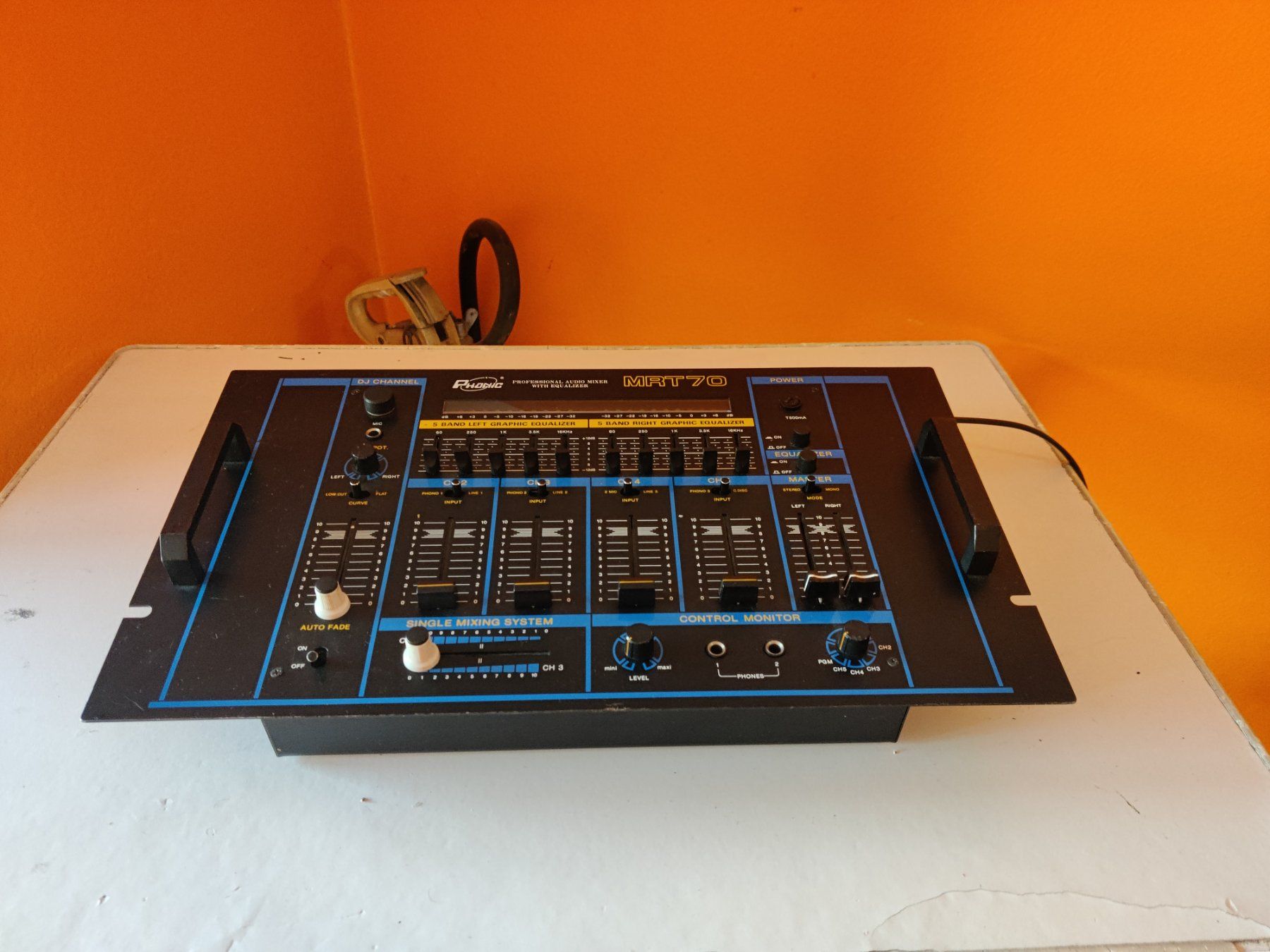 Console di mixaggio: PHONIC PRO AUDIO MIXER  MRT 70 – Usato da Viganello venduto da XTECHSTOREX 2