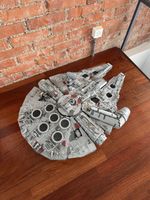 Lego Star Wars Millennium Falcon - Collectors Set UCS